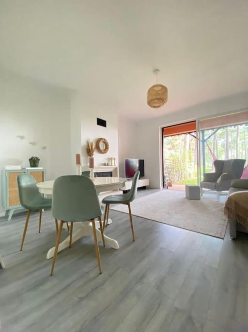 Charmoso Apartamento Na Herdade Da Aroeira Aroeira  Luaran gambar